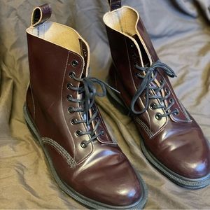 (SOLD)MADE IN ENGLAD rare Dr. Martens